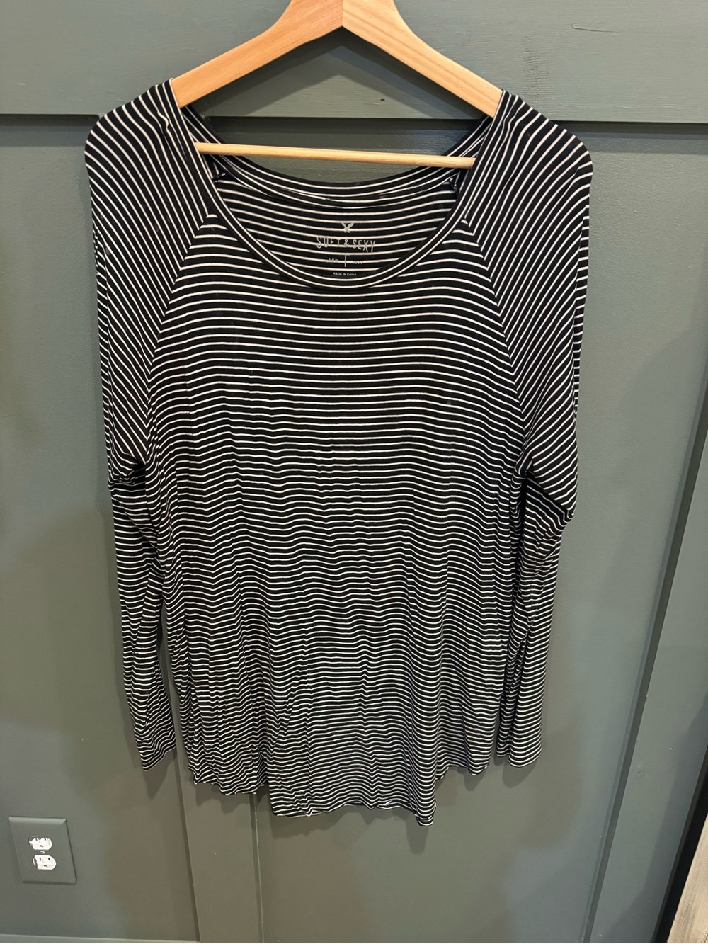 American Eagle Outfitters Super Soft Black & White Striped Long Sleeve Tee